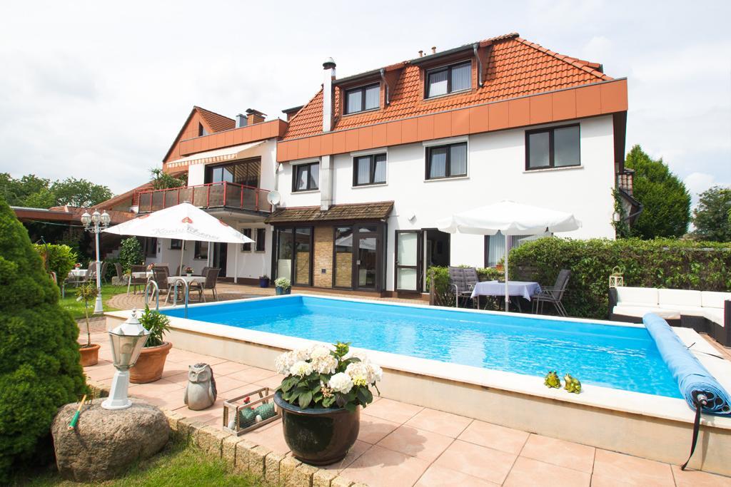 Hotel Zum Kuehlen Grunde Minden  Exterior foto